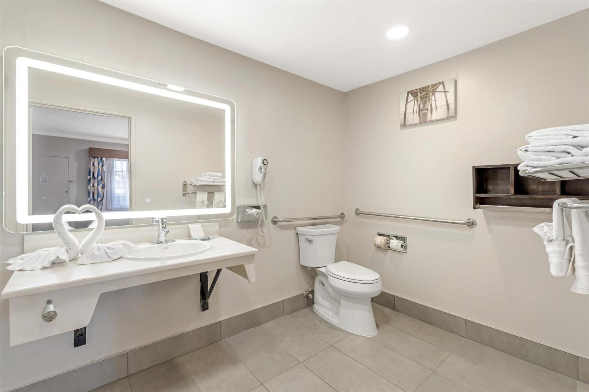Western Redondo Galleria - La 3* Redondo Beach